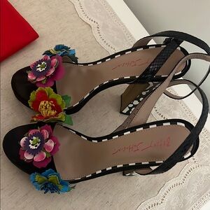 Floral Embellished Black Sandals